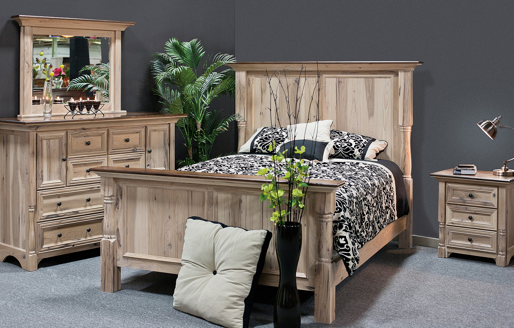 Wood Bedroom Furniture Sets / Valencia Carved Wood Traditional Bedroom